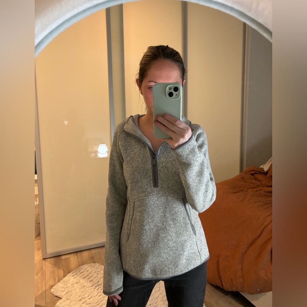 Lululemon 1/2 Zip Pullover w/ Hood